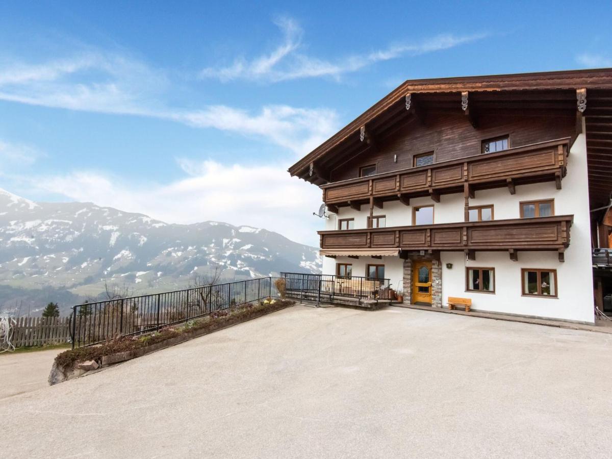 Farmhouse With Views Over The Zillertal Grosshartberg Kültér fotó